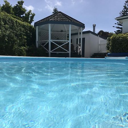 Te Moana Bed & Breakfast Panzió Waikanae Kültér fotó