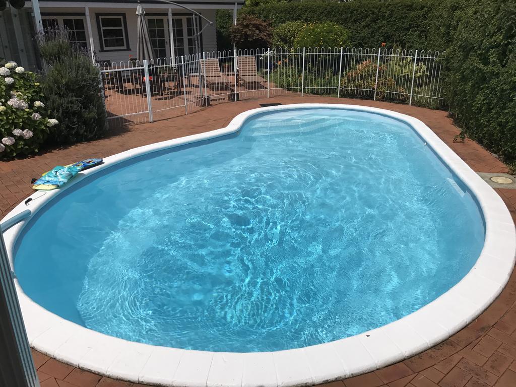 Te Moana Bed & Breakfast Panzió Waikanae Kültér fotó
